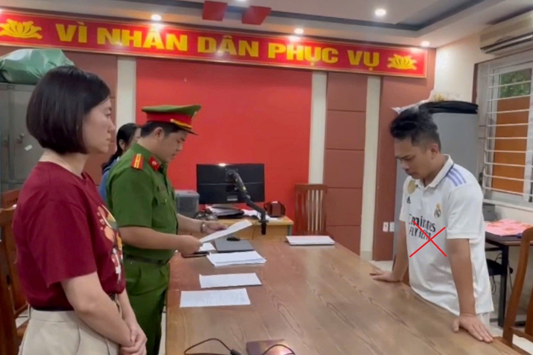 Khởi tố, bắt tạm giam giang hồ mạng Tiến 'bịp'