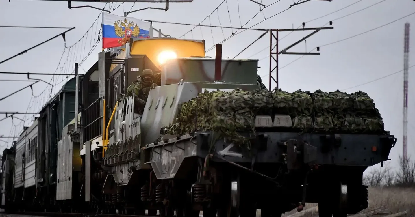 Tàu Chiến Bọc Thép Nga ở Donbass: 'Cổ Điển' Có Thật Sự Là Lợi Thế?