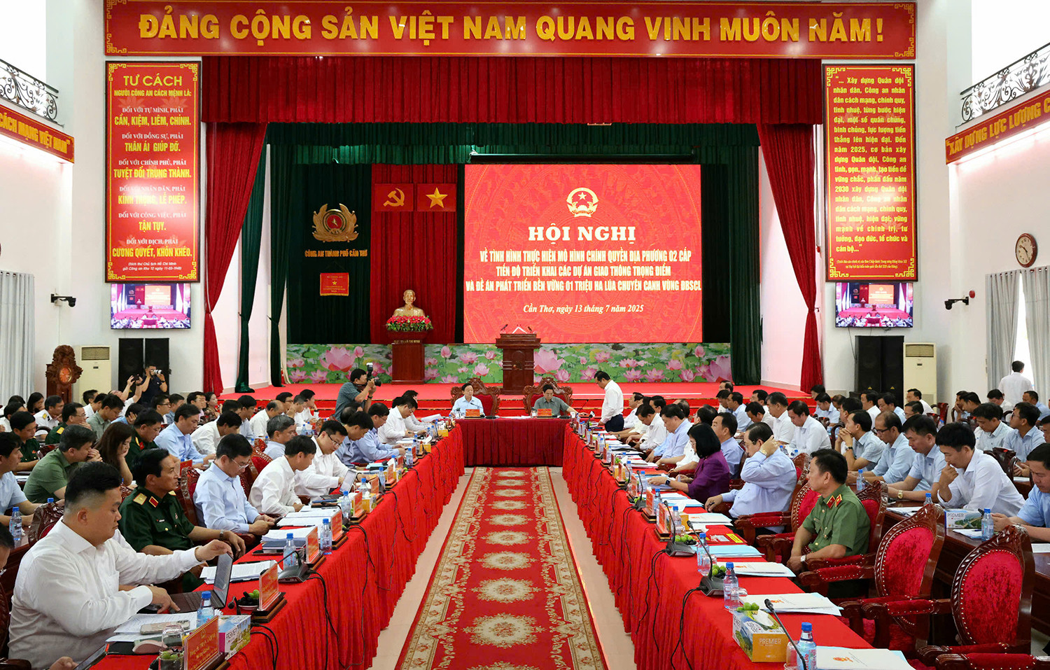 Toàn cảnh HN.jpg