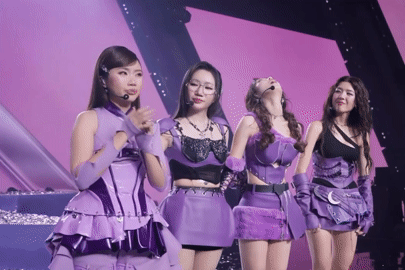 Trấn Thành, Phương Mỹ Chi và dàn 'Em xinh' khóc như mưa