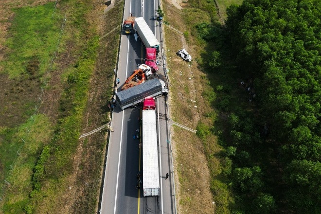 Cao tốc 2 làn xe: 'Điểm đen' mới của tai nạn giao thông