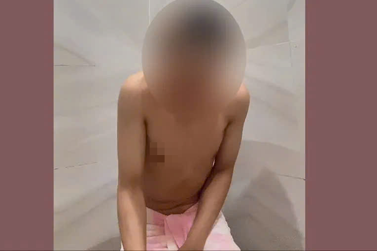 Ép nam sinh dàn cảnh quay clip bị tra tấn để lừa gia đình chuyển nửa tỷ đồng