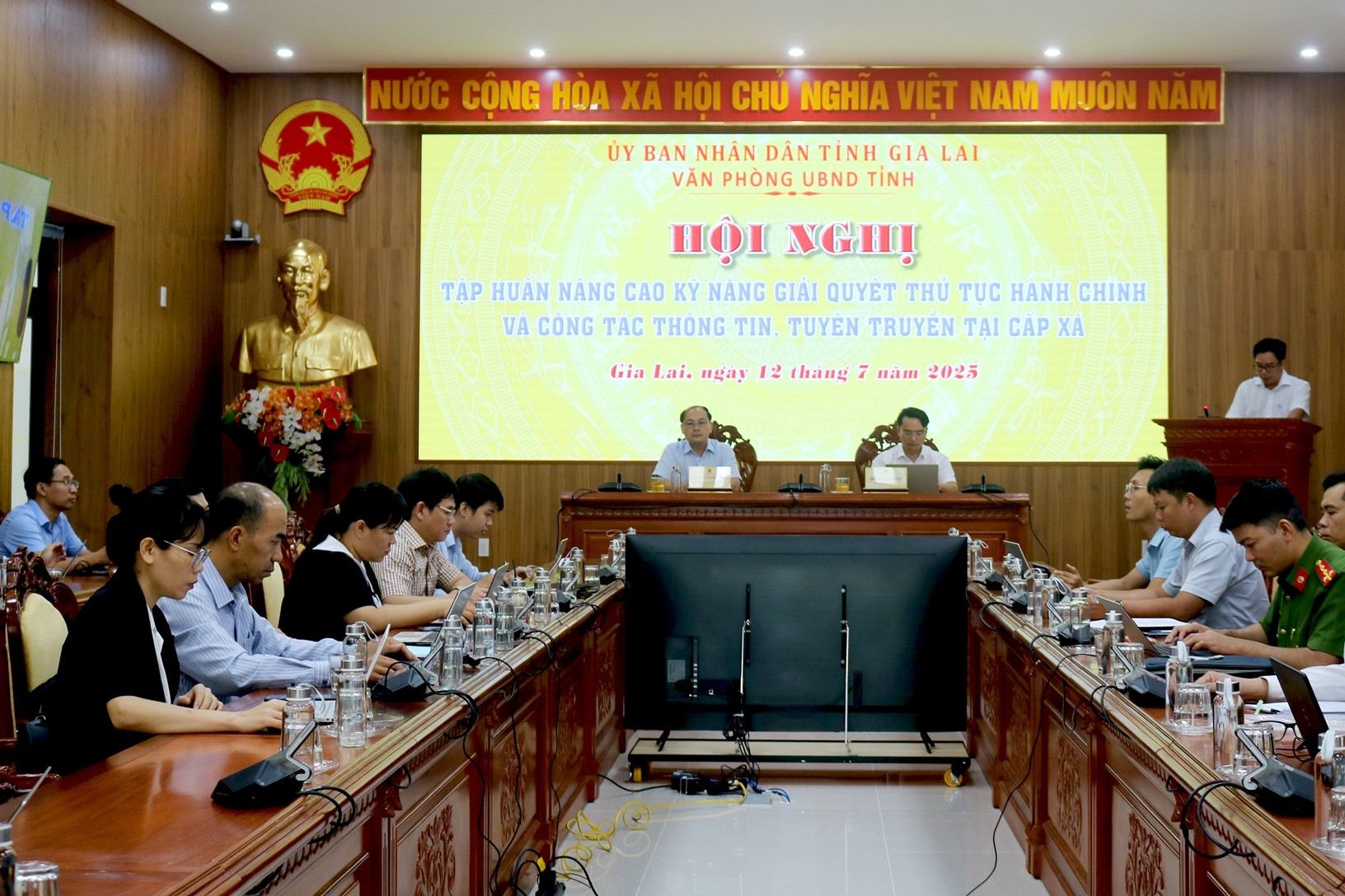Gia Lai: ‘Một chạm’ đến hàng trăm thủ tục hành chính