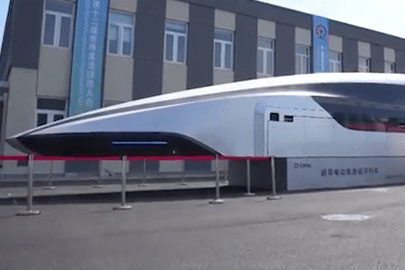 Trung Quốc ra mắt tàu hỏa đệm từ nhanh nhất thế giới, đạt tốc độ 600 km/h