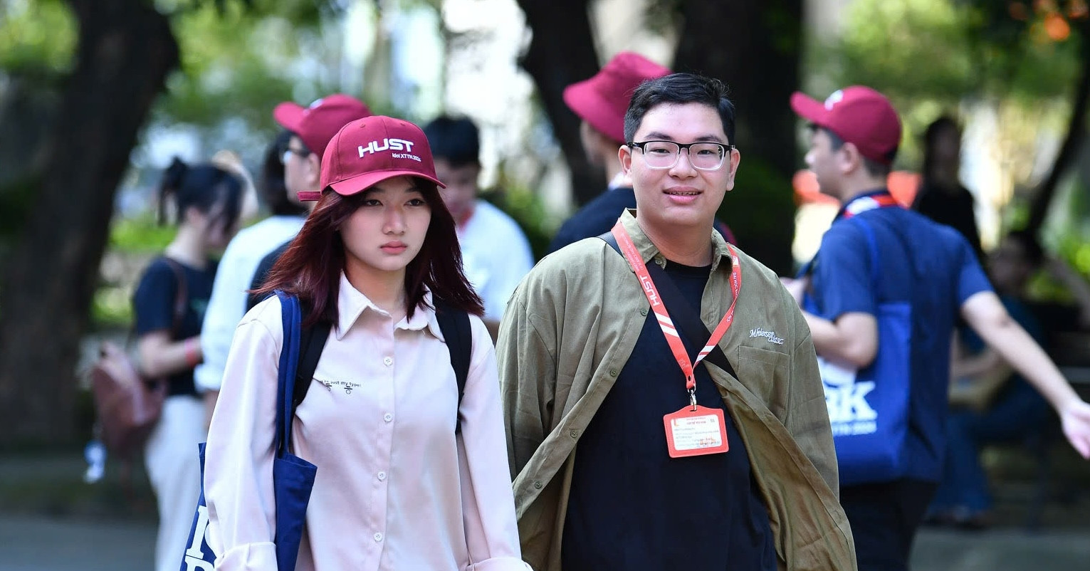 Bảng học phí ngành Công nghệ Thông tin (CNTT) các trường Đại học phía Bắc: Con số 'chất' bạn cần biết!