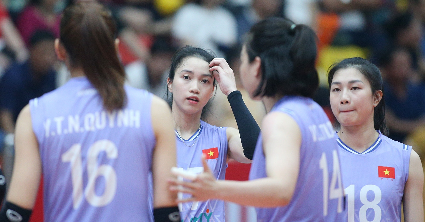 Tuyển bóng chuyền nữ Việt Nam thua U21 Trung Quốc 0-3