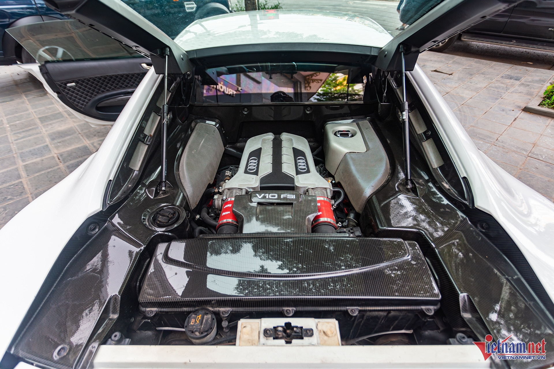 W-audi r8 23.JPG.jpg