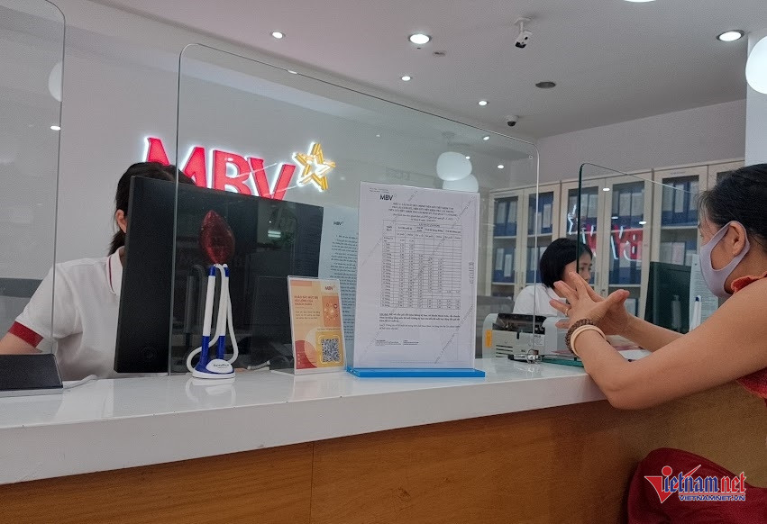 W-Quầy giao dịch MBV.jpg