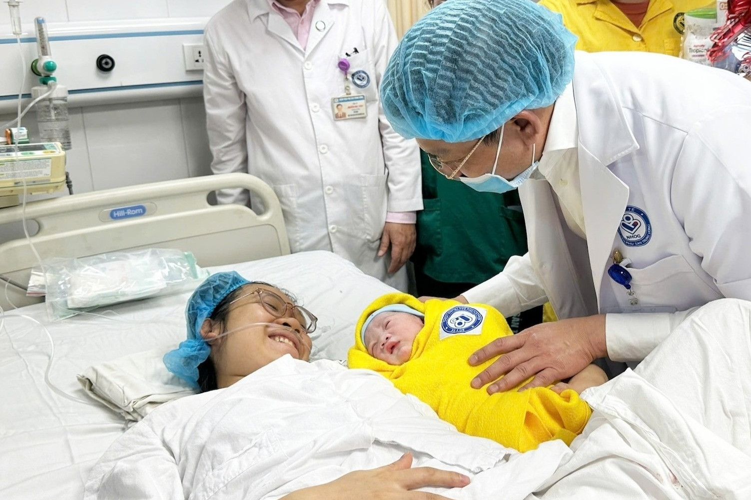 Bộ Y tế đề xuất chi 650 tỷ đồng hỗ trợ phụ nữ sinh đủ 2 con trước 35 tuổi