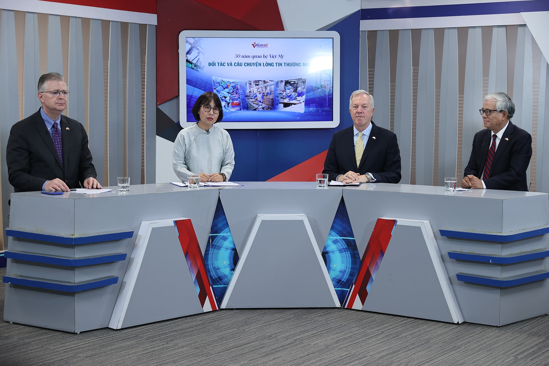 Bài học trong đàm phán với Hoa Kỳ và nguyên tắc có lý có tình