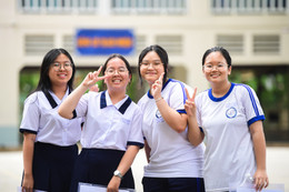 Điểm 10 môn Vật lý thi tốt nghiệp THPT năm 2025 nhiều gấp 71 lần so năm 2024