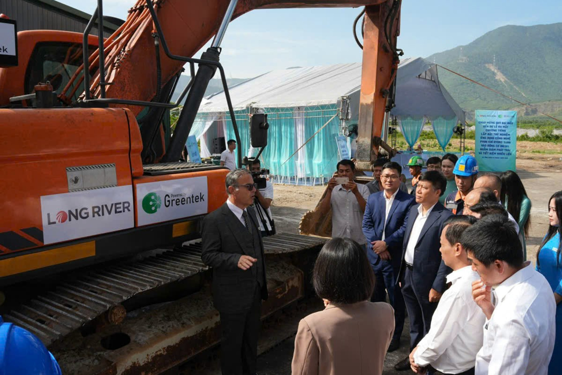 Giảm phát thải từ động cơ diesel nhờ công nghệ hydro xanh