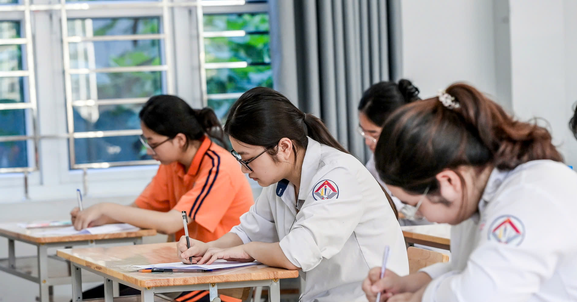 Nghệ An có điểm thi tốt nghiệp THPT năm 2025 cao nhất trong 34 tỉnh, thành mới