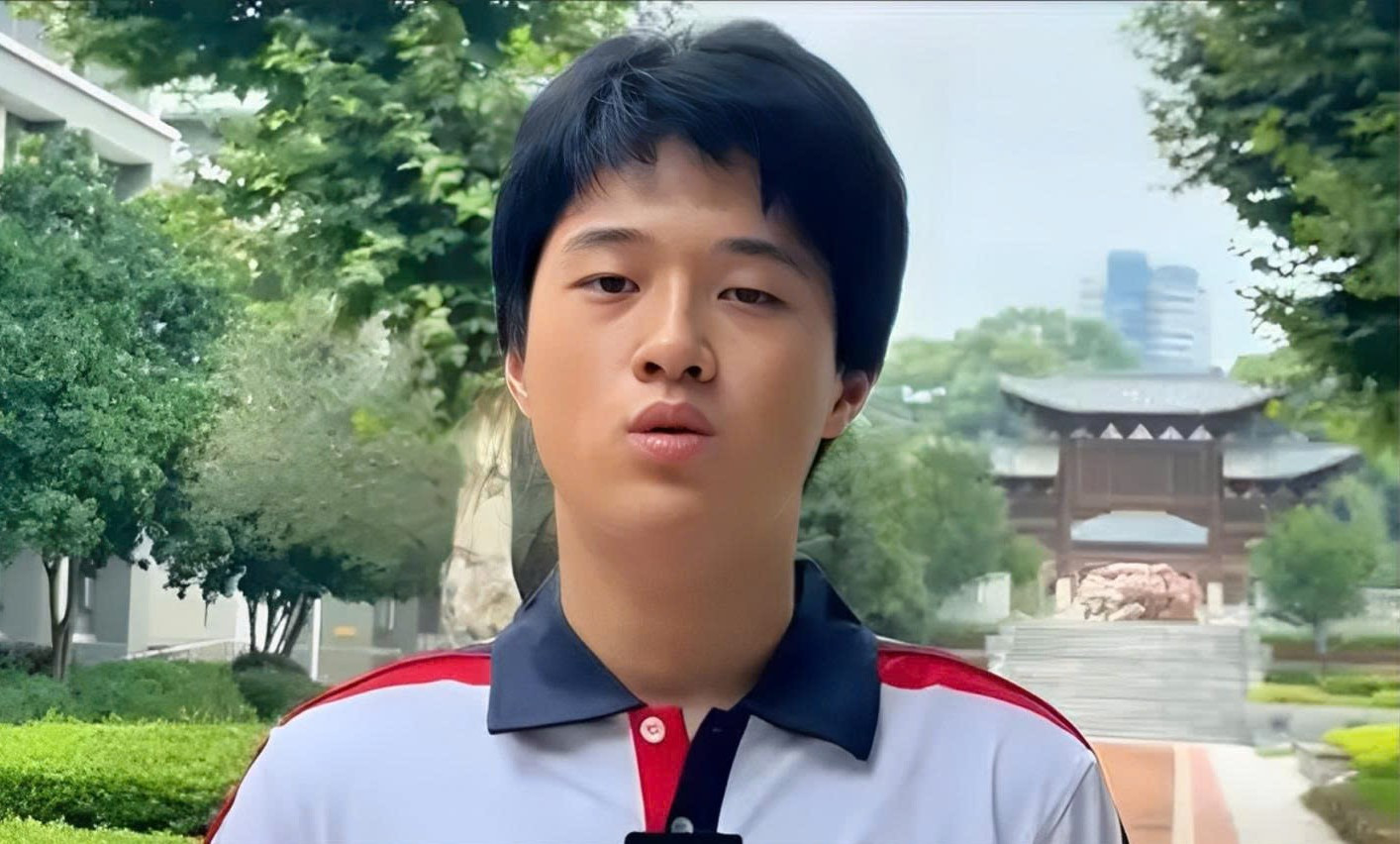 thu khoa dai hoc.jpg