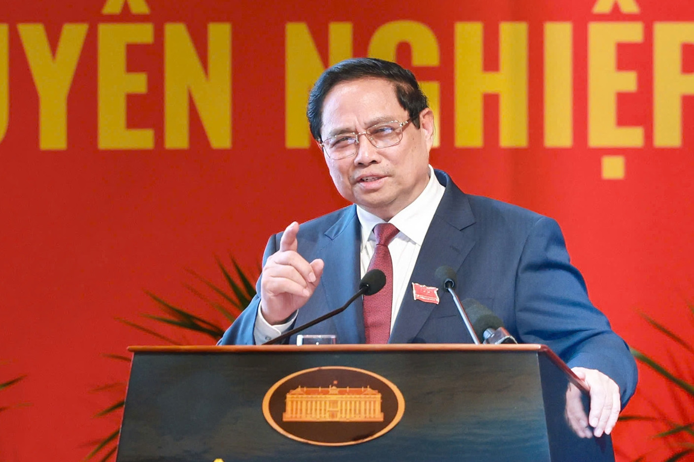 Thủ tướng: Ngoại giao cần nghiên cứu, phân tích về 'đối tác, đối tượng'