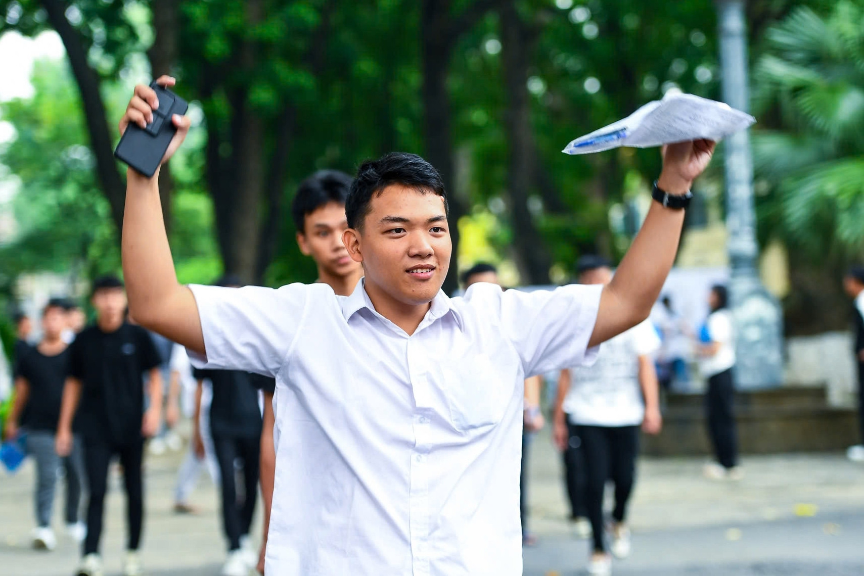 Top 10 tỉnh có điểm thi môn Ngữ văn tốt nghiệp THPT 2025 cao nhất cả nước