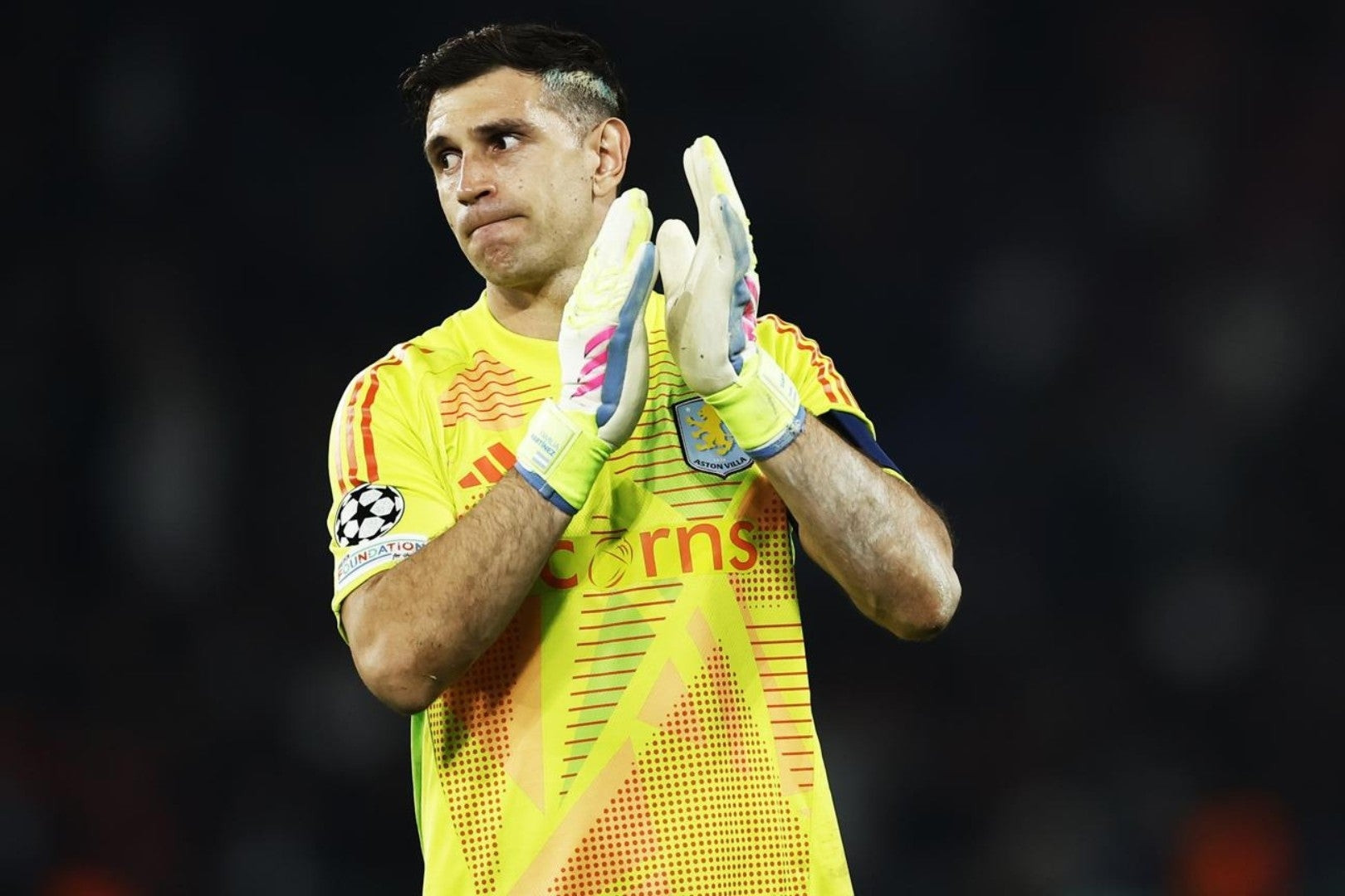 Tin tức về chuyển nhượng 16/7: MU chốt Dibu Martinez, Bayern ký Luis Diaz