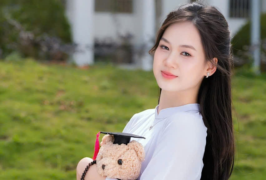 Chân dung thủ khoa quê Phú Thọ đạt điểm tuyệt đối 3 môn Toán - Lý - Hóa