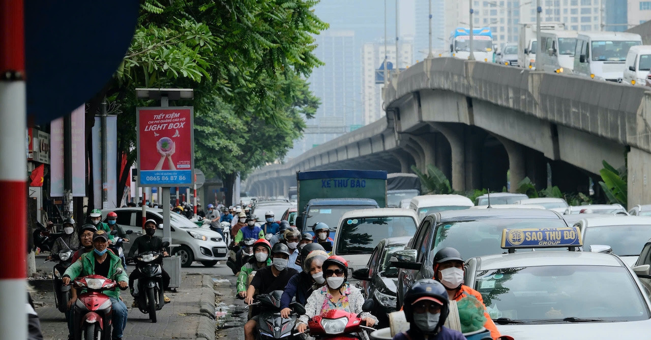 Hà Nội dự thảo chính sách hỗ trợ người dân đổi xe xăng
