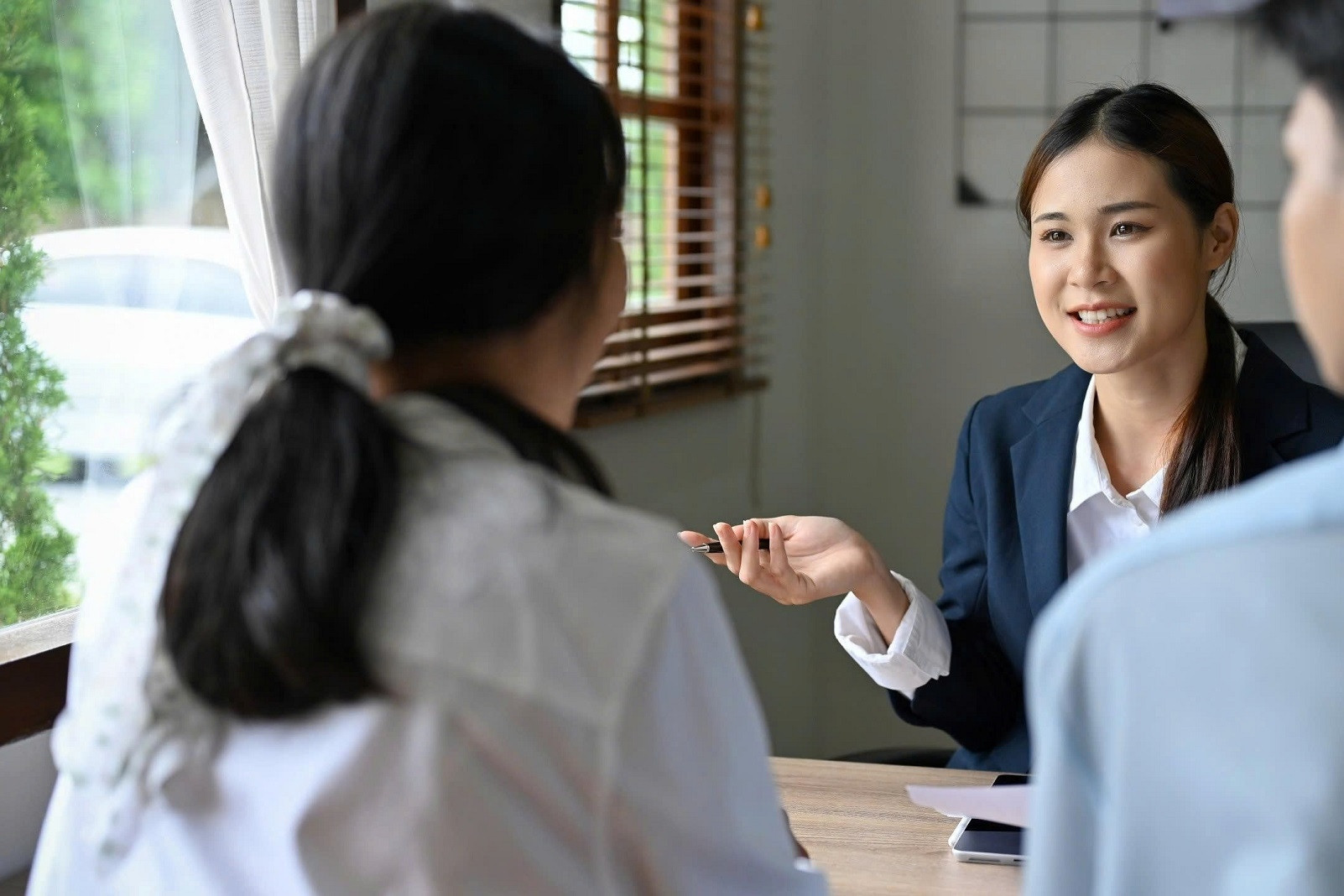 Khách hàng mua bảo hiểm nhân thọ tránh được rủi ro nhờ quy định này