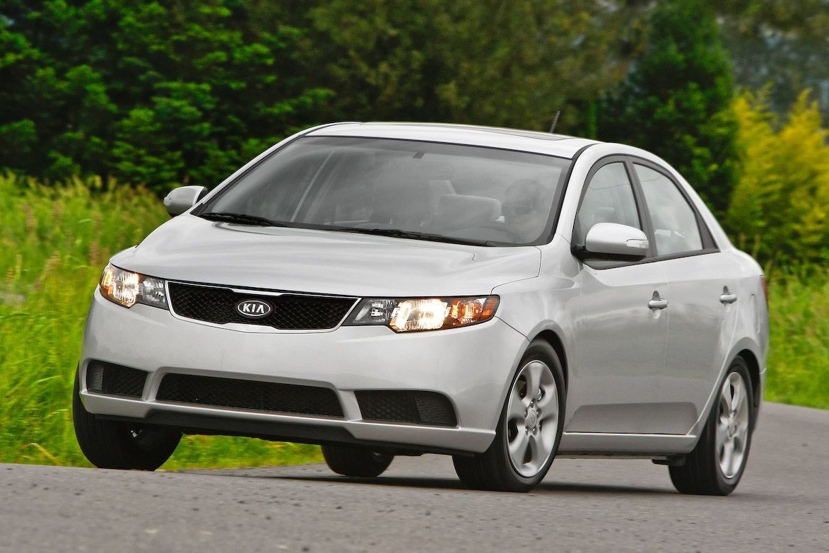 KIA Forte 2010.jpg