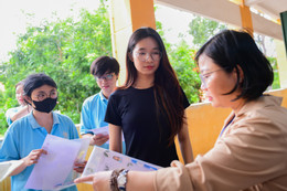 Phổ điểm khối B00 thi tốt nghiệp THPT năm 2025