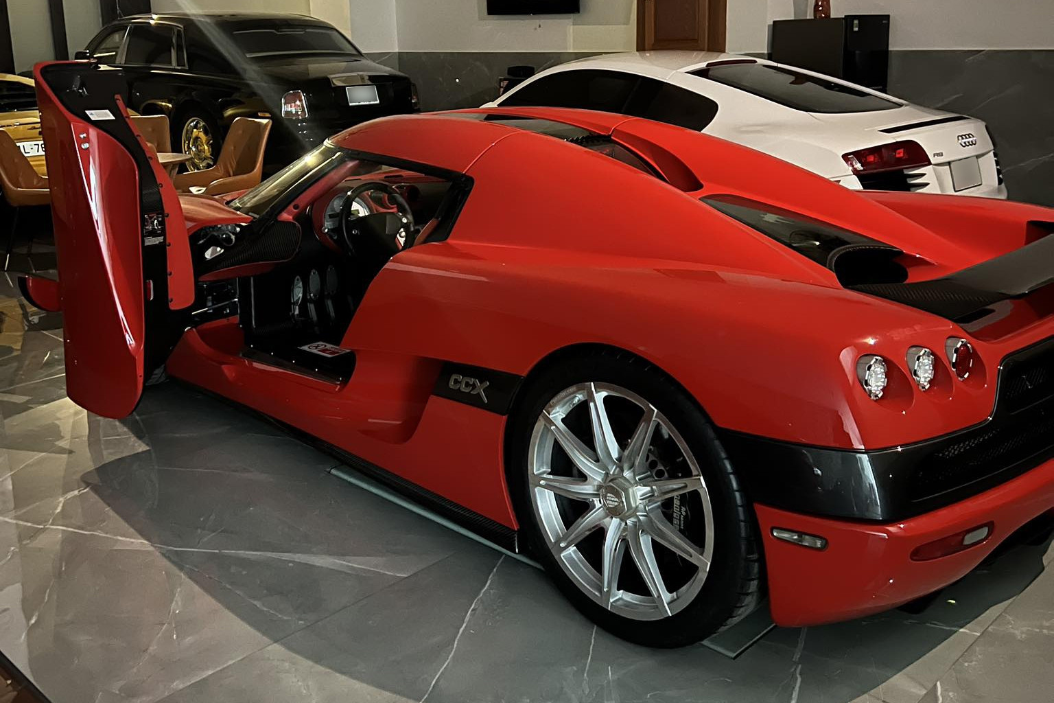 Siêu xe Koenigsegg trăm tỷ của đại gia Hải Phòng bất ngờ trở lại Sài Gòn