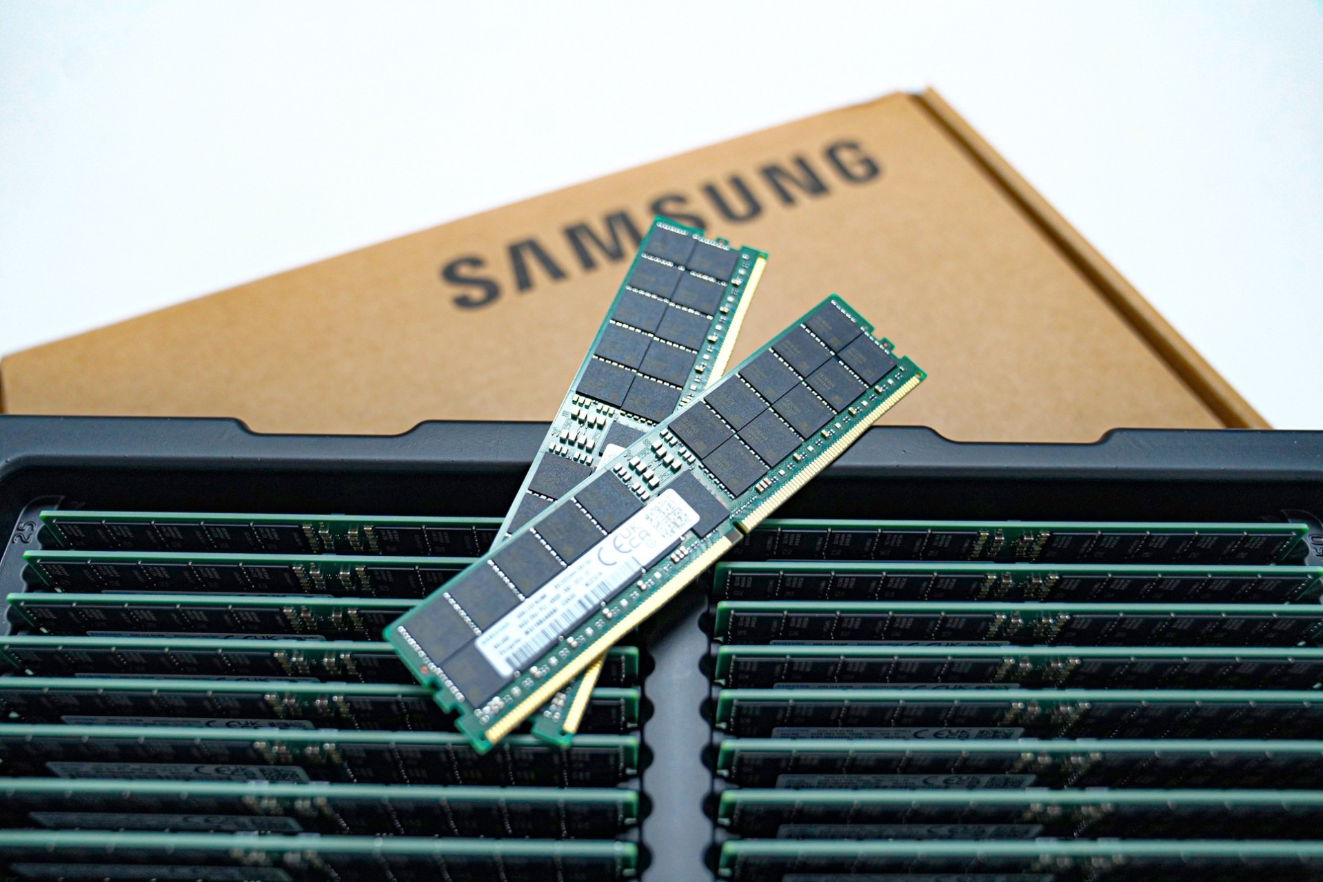 Thị trường bộ nhớ 2025: Đà tăng giá lan rộng trên nhiều phân khúc