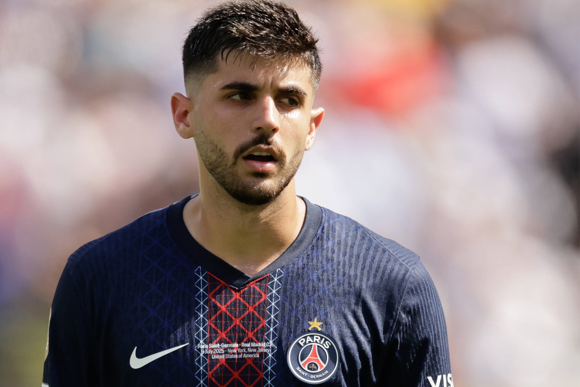 Tin tức về chuyển nhượng 17/7: MU lấy sao PSG, Chelsea ký Rogers