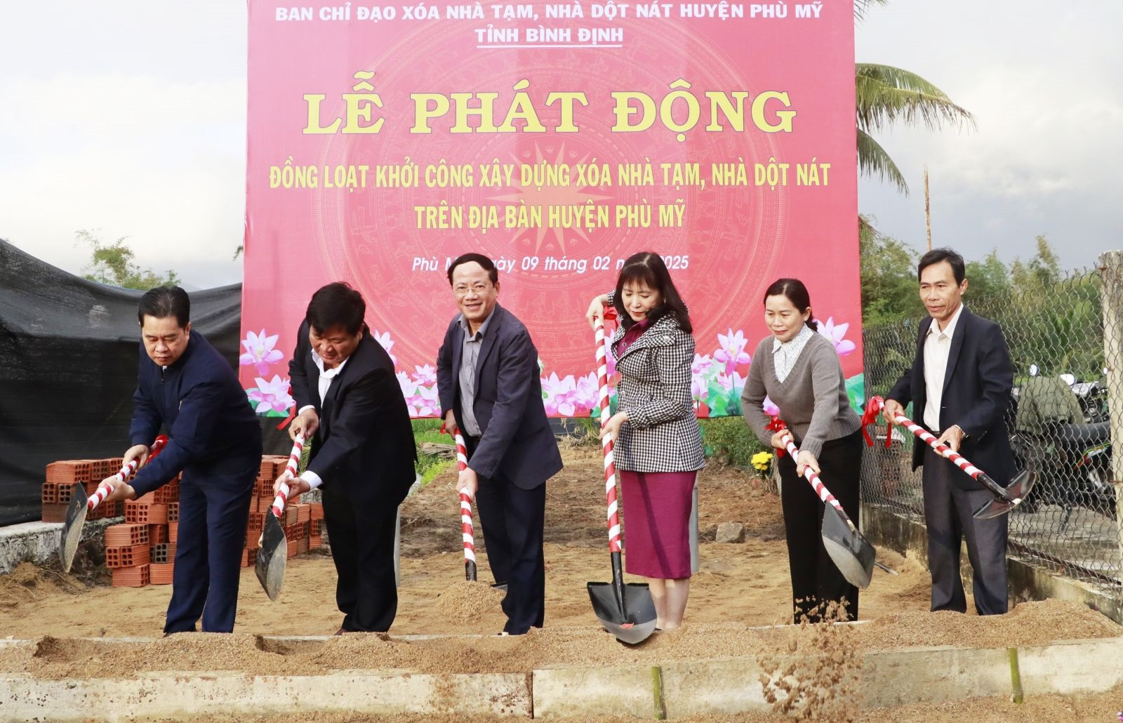 Anh xóa nhà tạm 1.jpg