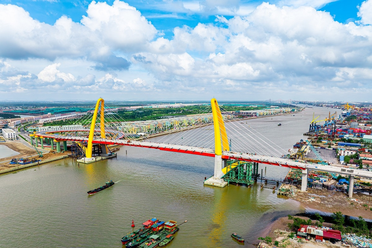 Cầu Hoàng Gia thông xe - cú hích nghìn tỷ đưa bất động sản Vũ Yên cất cánh