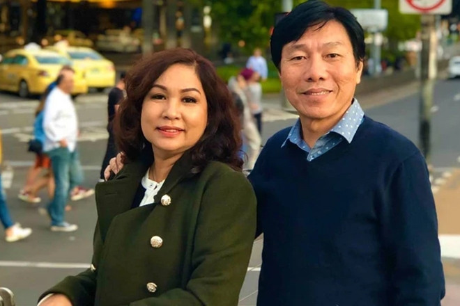 Nam diễn viên phim 'Gái già lắm chiêu' U70 hôn nhân viên mãn bên vợ đẹp