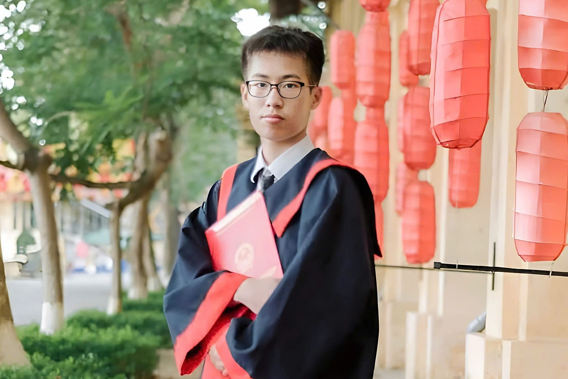 Thủ khoa 30 điểm khối A của Hà Nội không dùng điện thoại và mạng xã hội