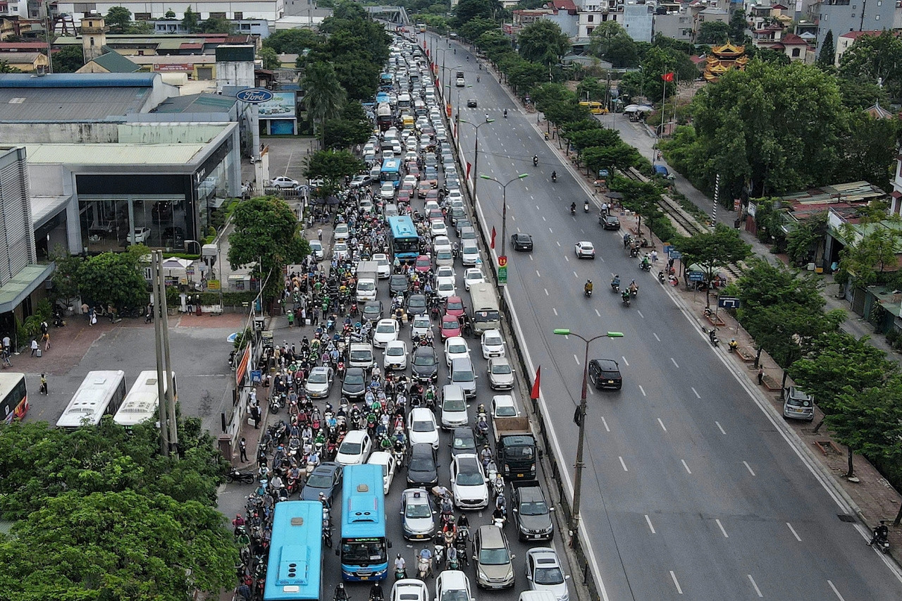 Hà Nội ưu tiên đầu tư cho chuyển đổi phương tiện giao thông xanh