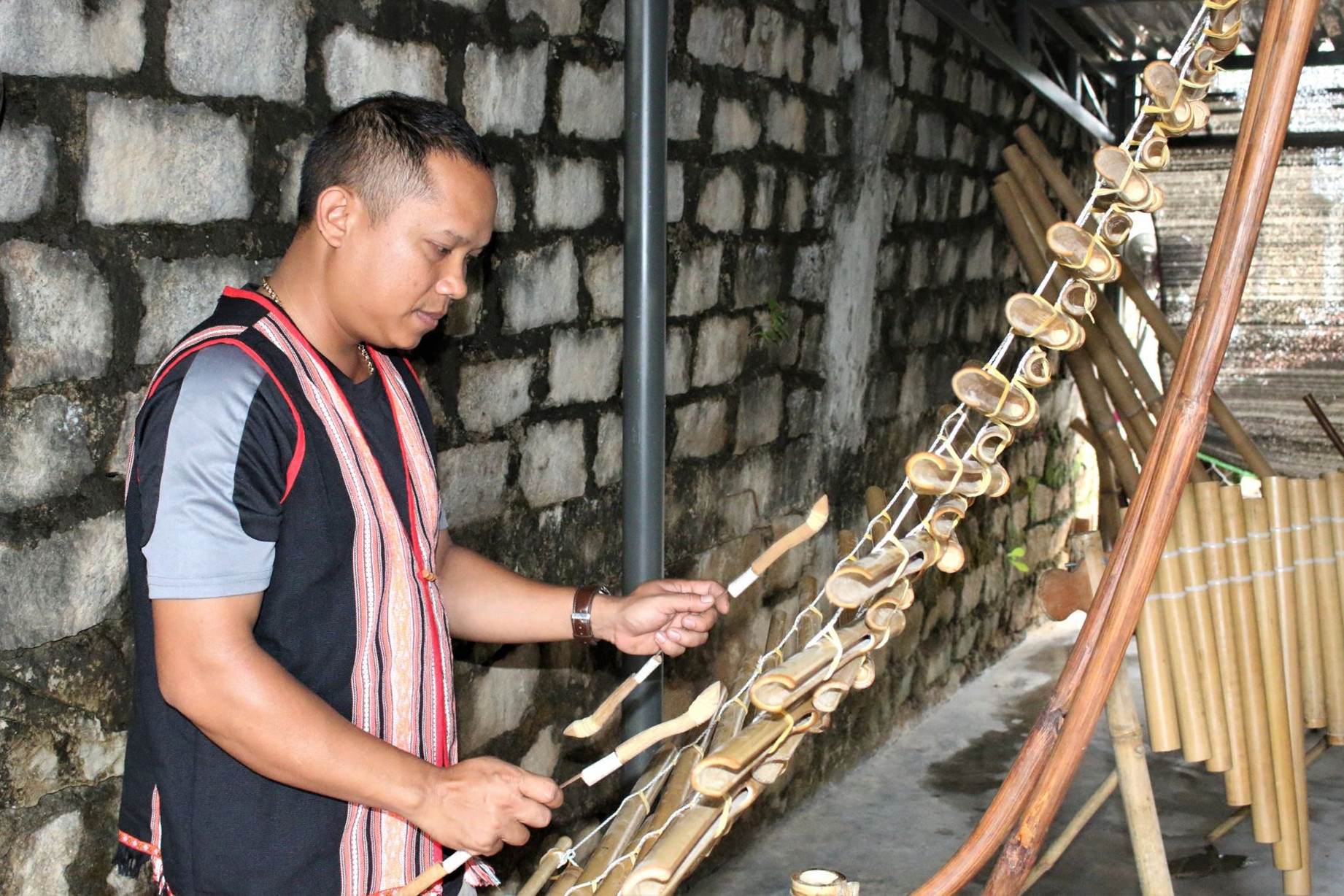 Người đàn ông Xơ Đăng và sứ mệnh gìn giữ thanh âm của đại ngàn