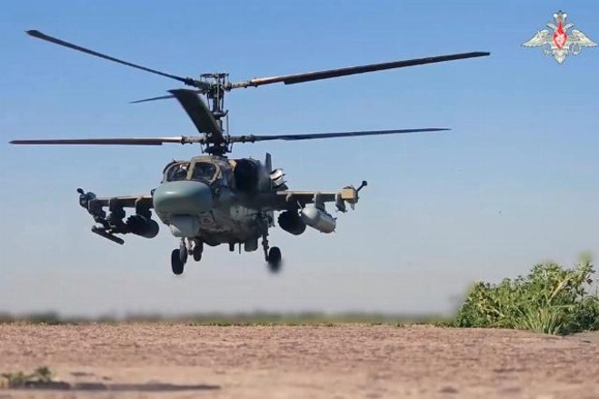 Tân Bộ trưởng Quốc phòng Ukraine lộ diện, 'Cá sấu' Nga phóng tên lửa bắn hạ UAV