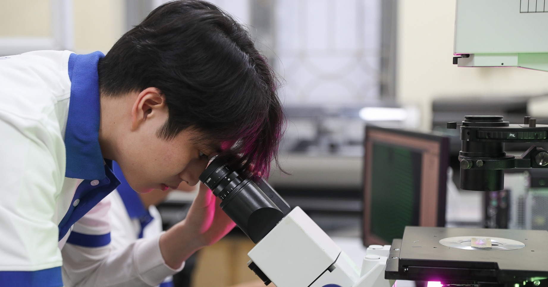 Trường ĐH Công nghệ - ĐHQGHN công bố điểm sàn xét tuyển năm 2025