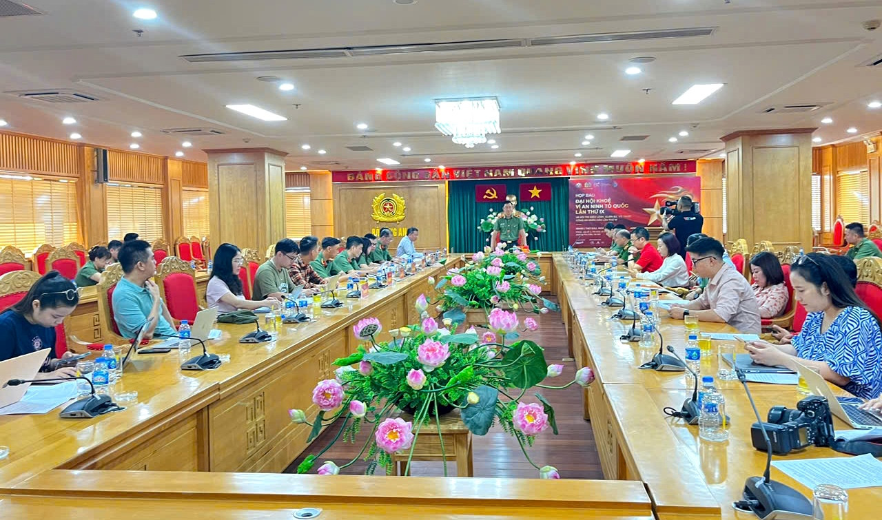 vi an ninh to quoc 1.jpg