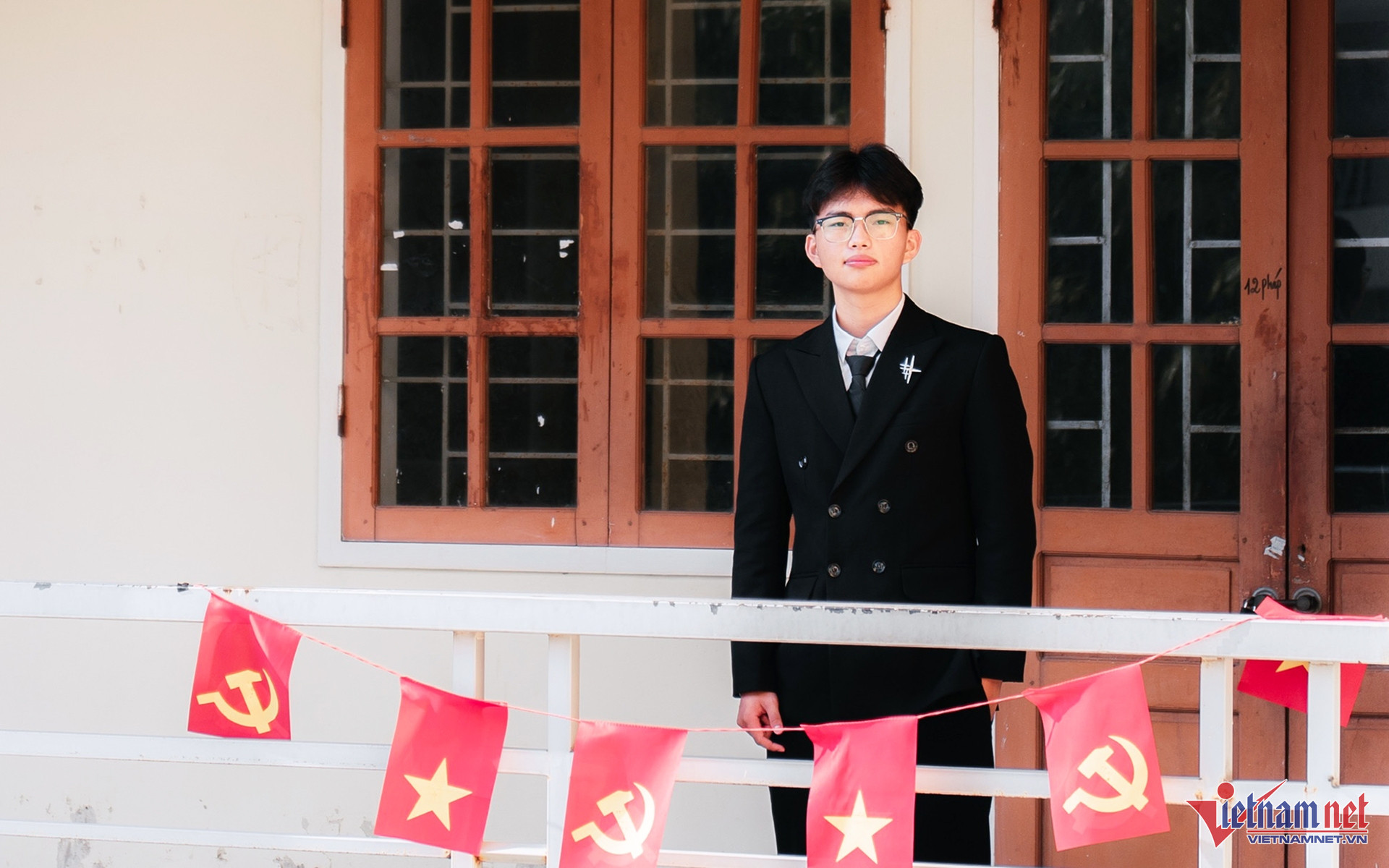 W-ảnh Thế Lực 1 copy.jpg
