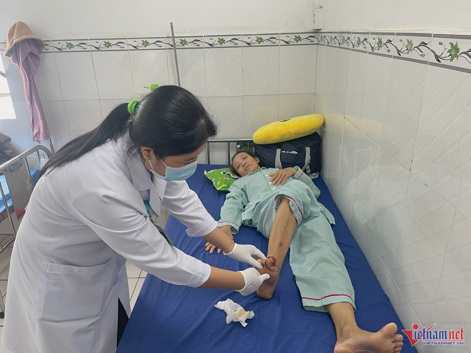 W-bà hồng 1.jpg