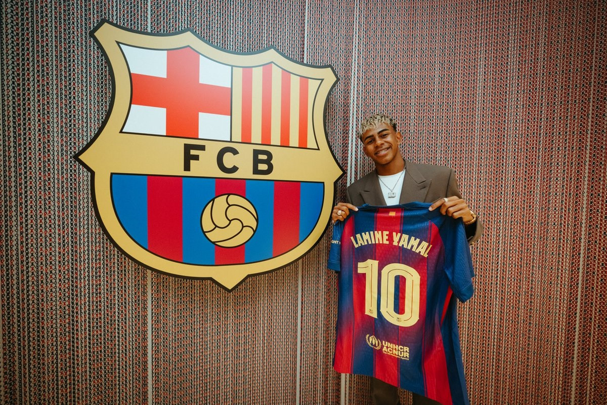 Lamine Yamal BFC 2.jpg