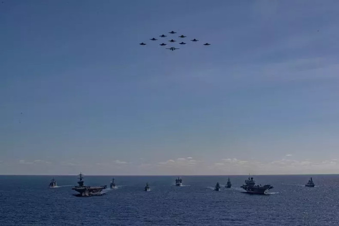 tau san bay my va dong minh nato 1.jpg