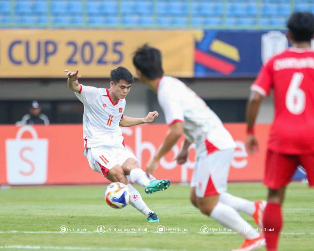 U23 Viet Nam vs U23 Lao 6.jpg