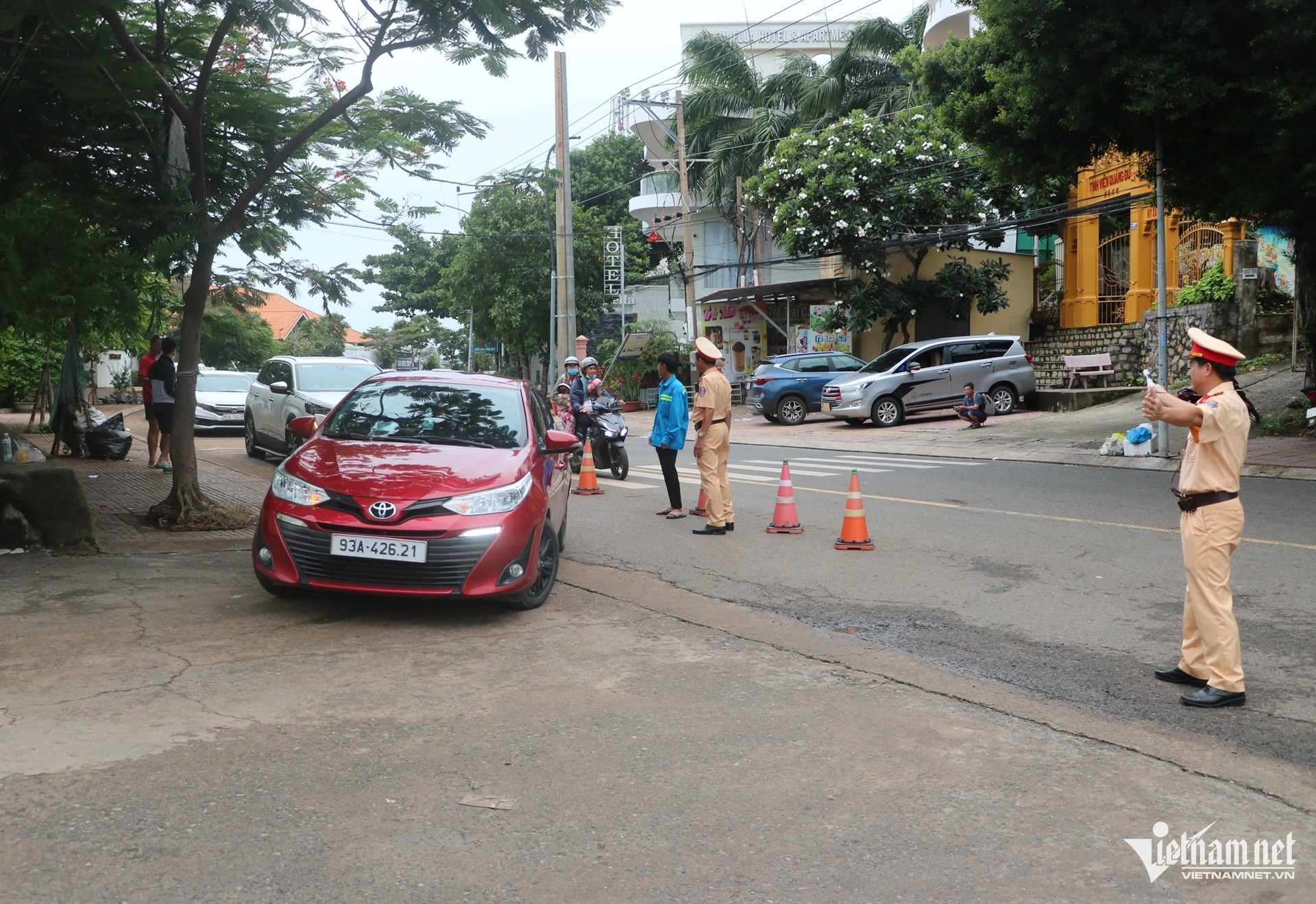 W-ô tô xếp hàng dài đi phà Vũng Tàu Cần Giờ né kẹt xe trên cao tốc về TPHCM 3.JPG.jpg