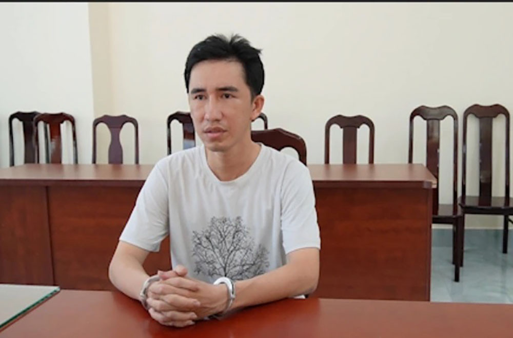 Nghi bị nói xấu, gã đàn ông nhét ma túy vào xe chủ tiệm thú cưng rồi báo công an