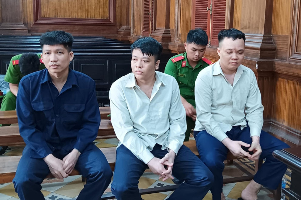 Cho vay lãi suất tới 7.200%, nhóm giang hồ dùng video khỏa thân đề đòi nợ