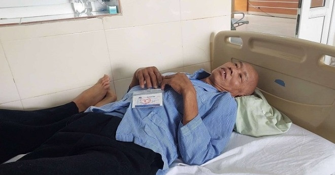 Chồng mắc ung thư, vợ nghèo ước có tiền mua thuốc giảm đau kéo dài sự sống