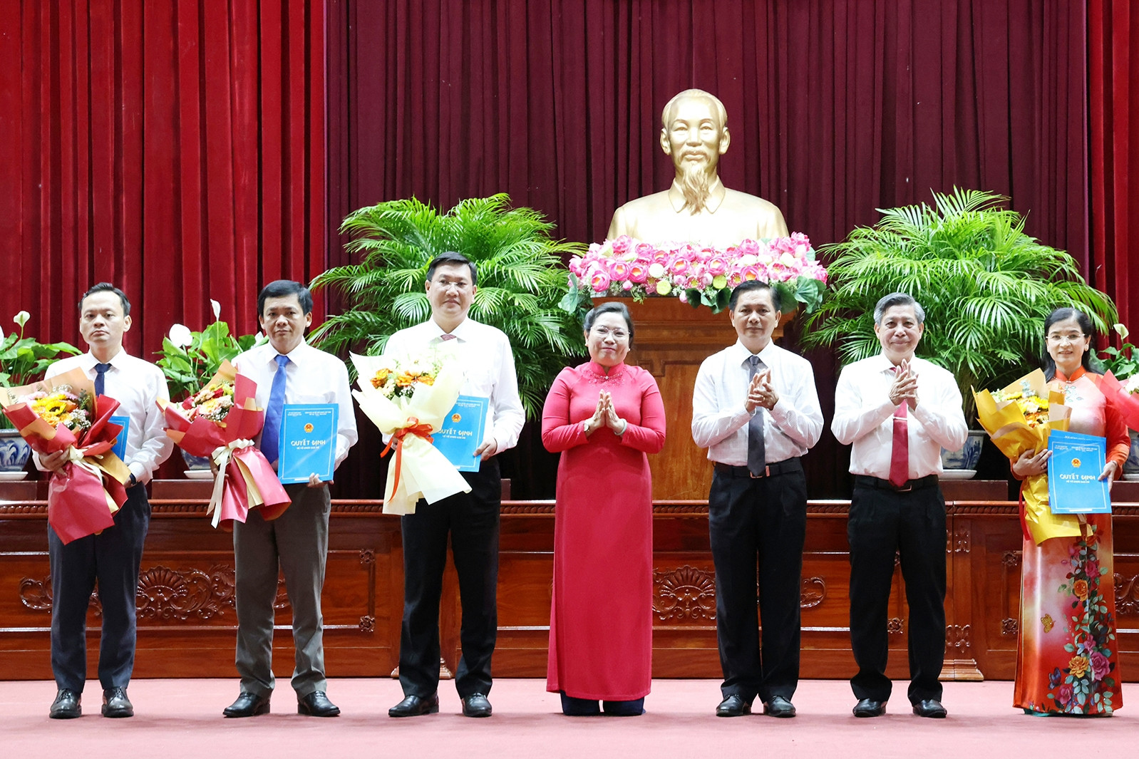 Công bố Giám đốc, Phó giám đốc Sở Dân tộc và Tôn giáo TP Cần Thơ, Vĩnh Long