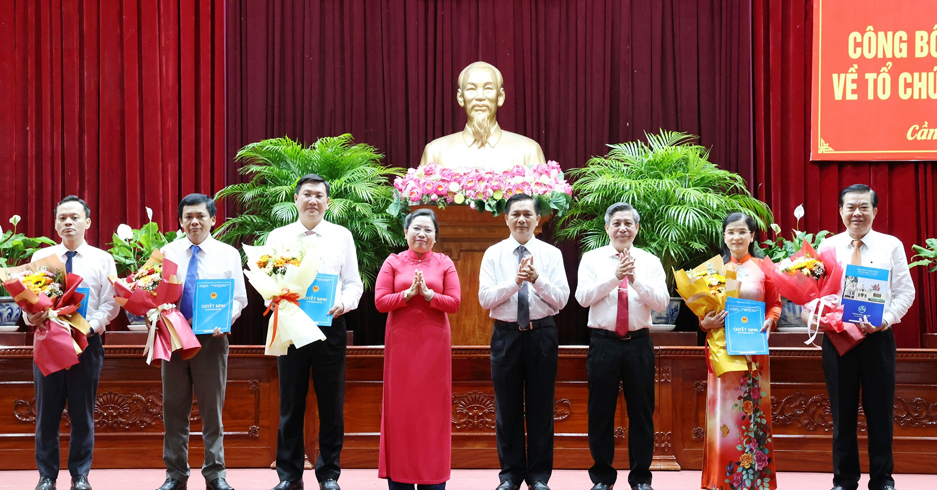 Công bố Giám đốc, Phó giám đốc Sở Dân tộc và Tôn giáo TP Cần Thơ, Vĩnh Long