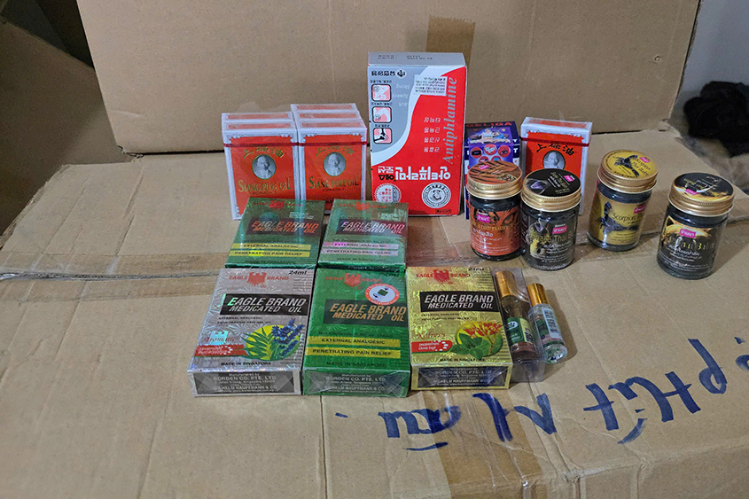 Công bố hình ảnh làm giả 70 nghìn chai dầu gió của vợ chồng doanh nhân